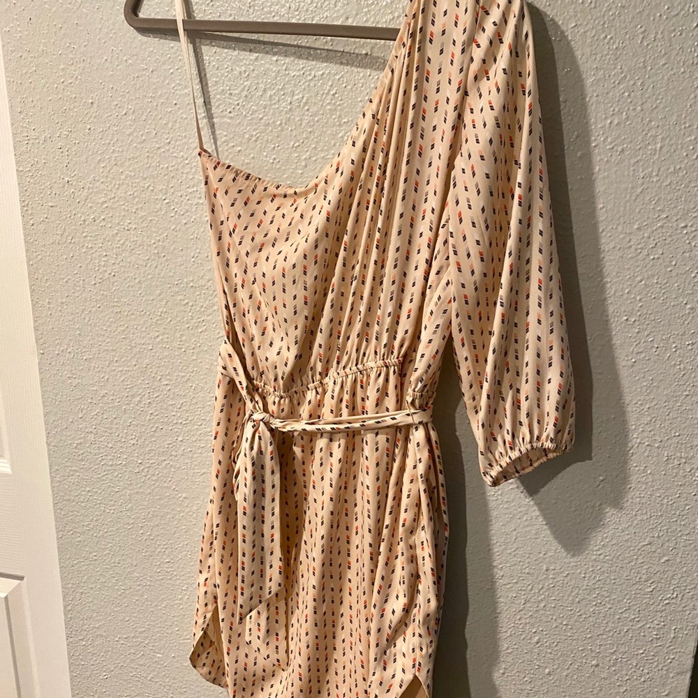 BCBG Generation one sleeve Dress